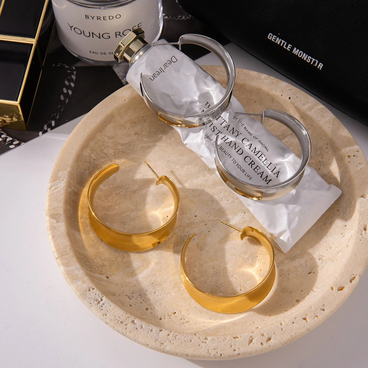 J&D Minimalist 18K Gold Plated Stainless Steel Earring C-Circle Concave Moon Hoop Earring Jewelry