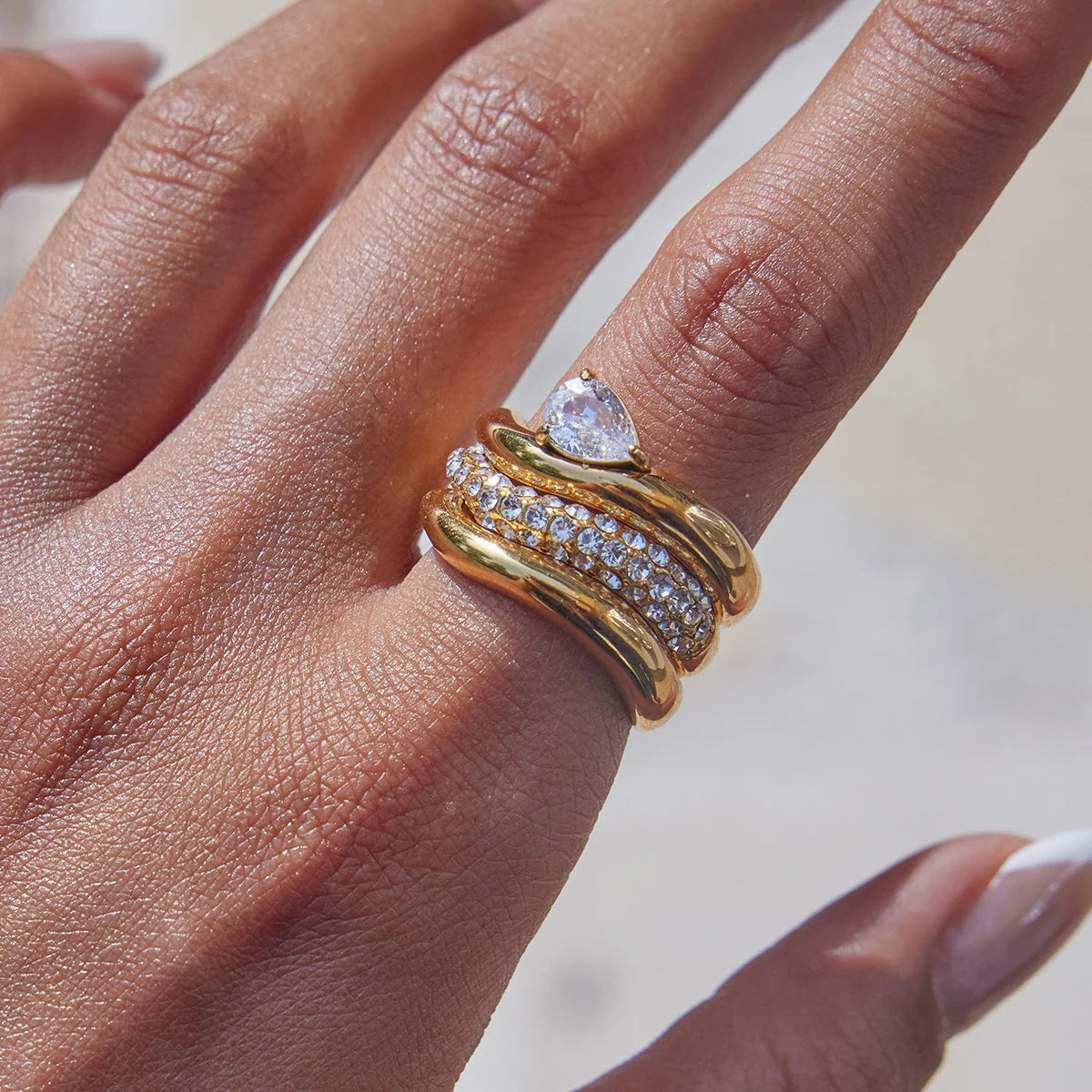 J&D 18K PVD Gold Plated Stainless Steel Rings Classic Trendy White Zircon Oval Braided Pattern Ring