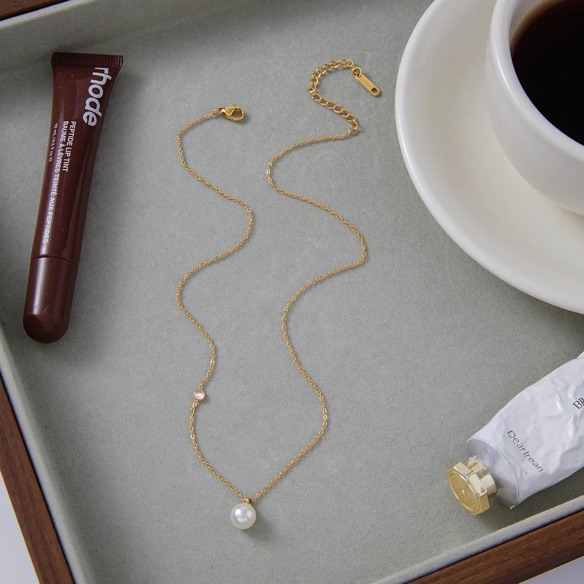 STELLA NECKLACE