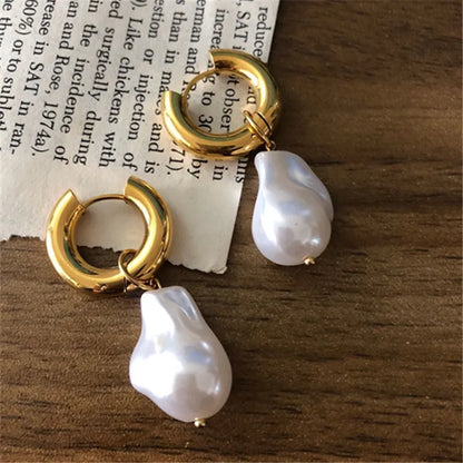 Arete en Aro Paola Perla (Chapado en Oro 18K)