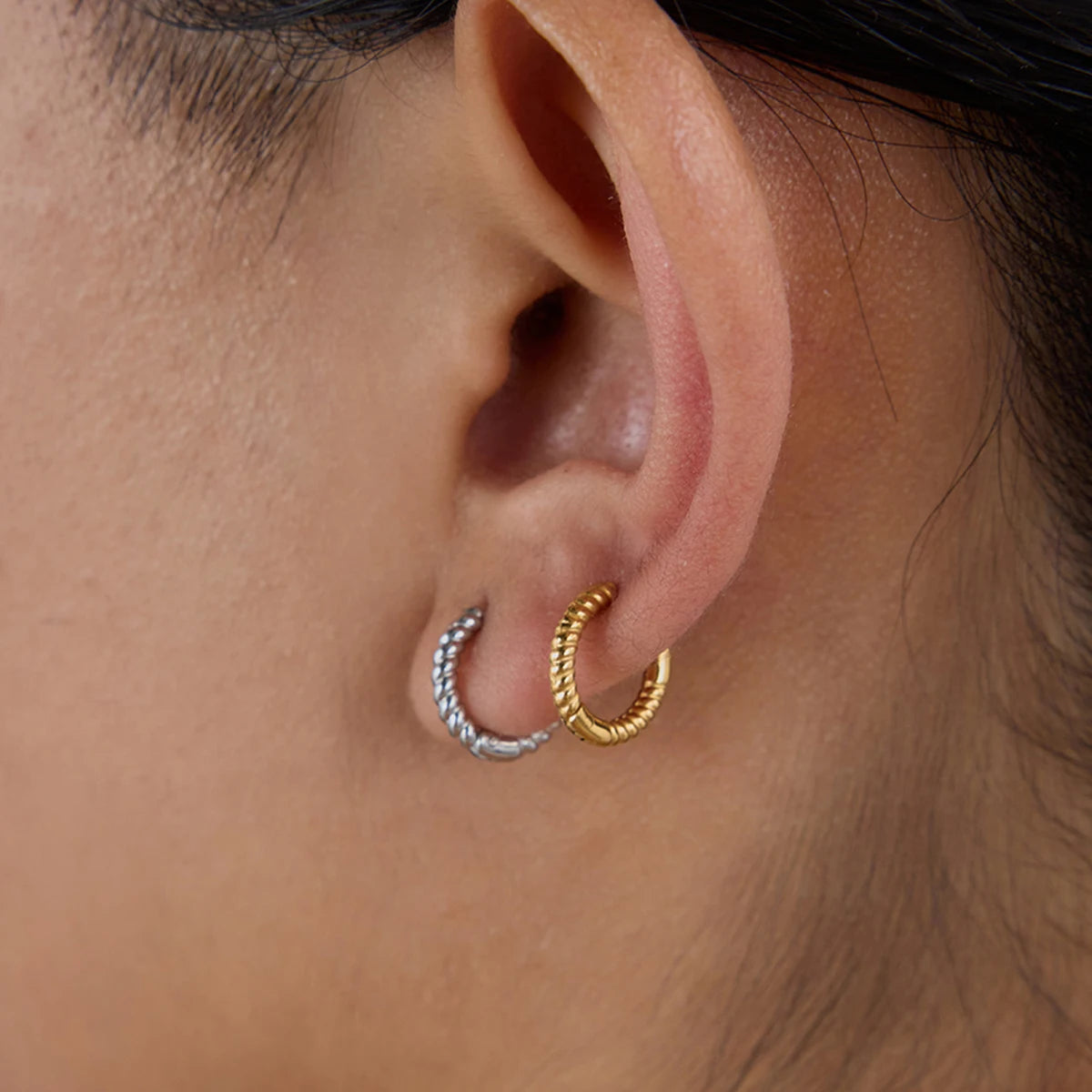 J&D Classic Style Gold Silver Color Simple Trending Casual Twist Coil Hoop Earrings