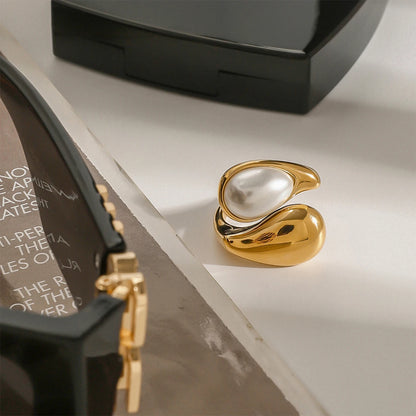 J&D Elegant Style Faux Pearl Drop Ring 18K Gold Stainless Steel Waterdrop Inlaid Minimalist Fashion Open Ring for Women
