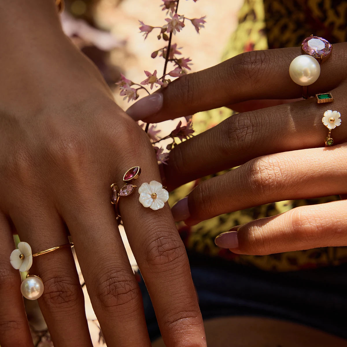 J&D Trendy Sweet and Sassy White Pearl Flower Purple Pink Red Green Zircon Open Ring