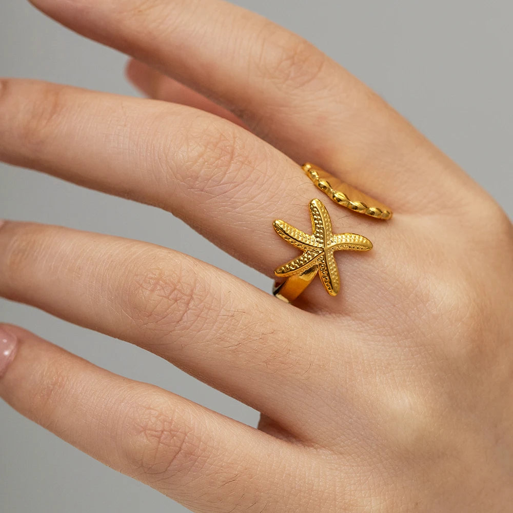 J&D Summer Design Stainless Steel 18K Gold Earrings Textured Shell Starfish Stud Earrings Rings Set