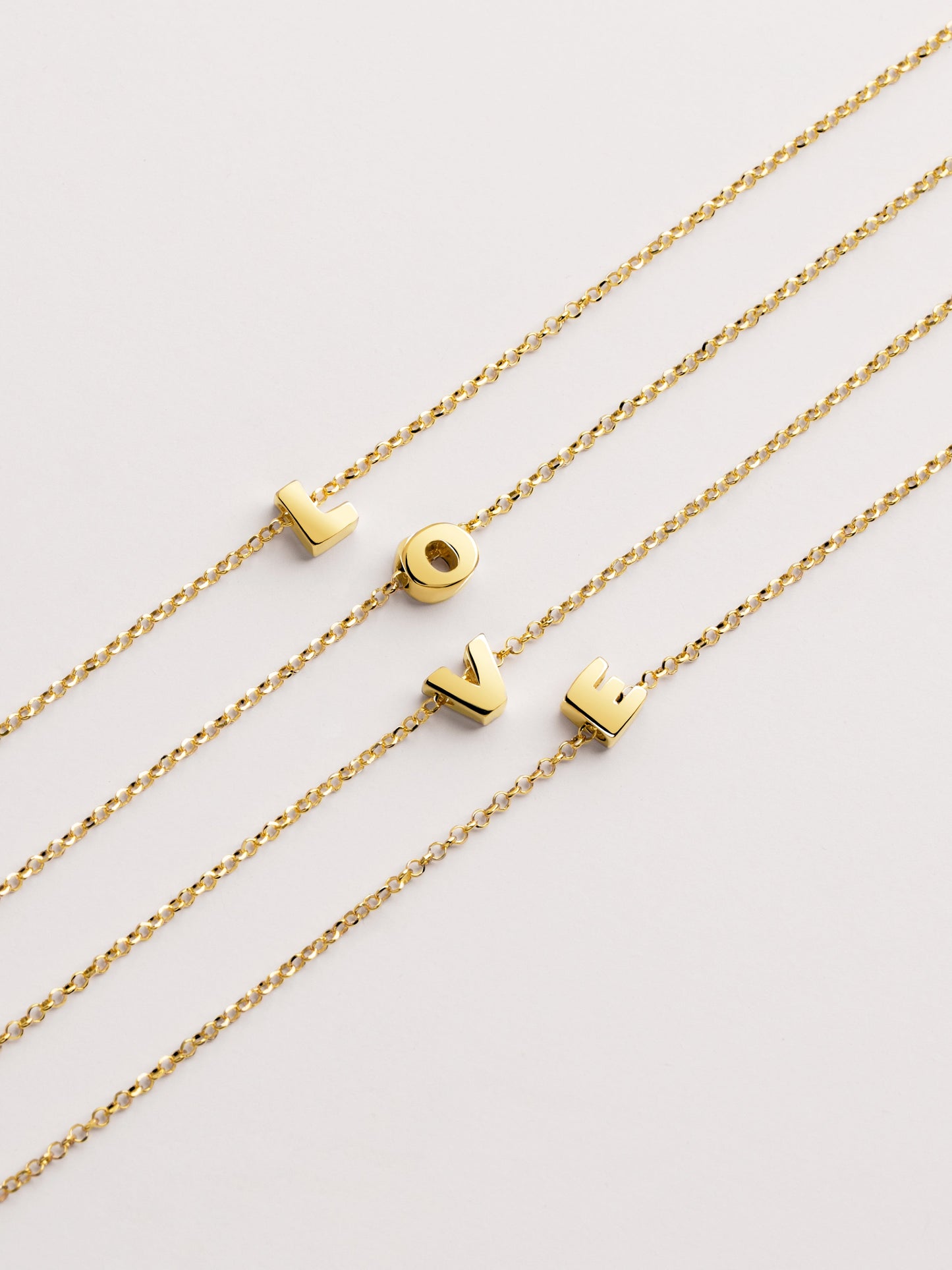 Collar Personalizado Single Letter Plata Baño Oro