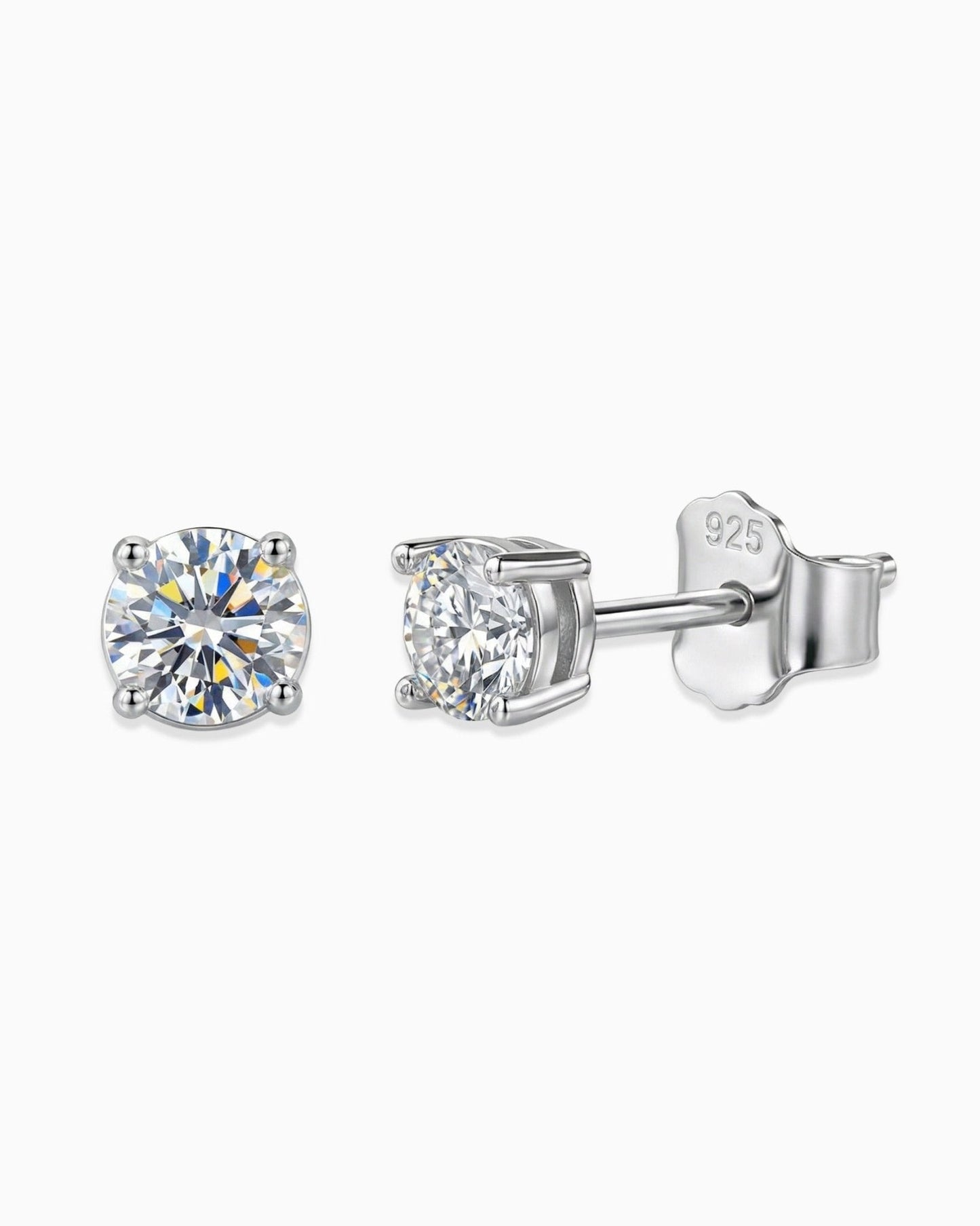 MOISSANITE DIAMOND STUDS. - 5MM